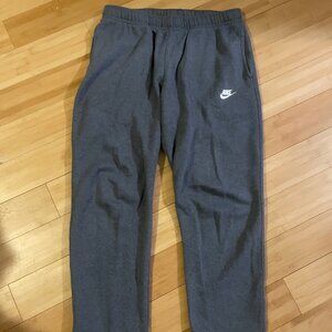 Nike Men's Grey Sweatpants
